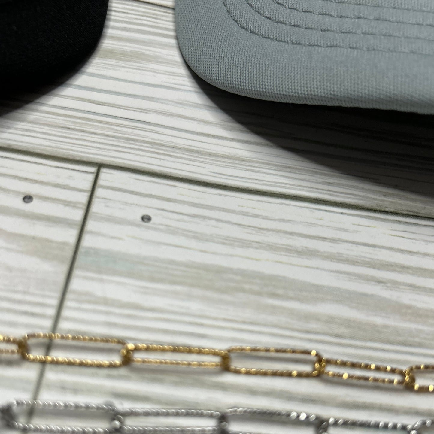 Embossed Elegance: Paperclip Trucker Hat Chain