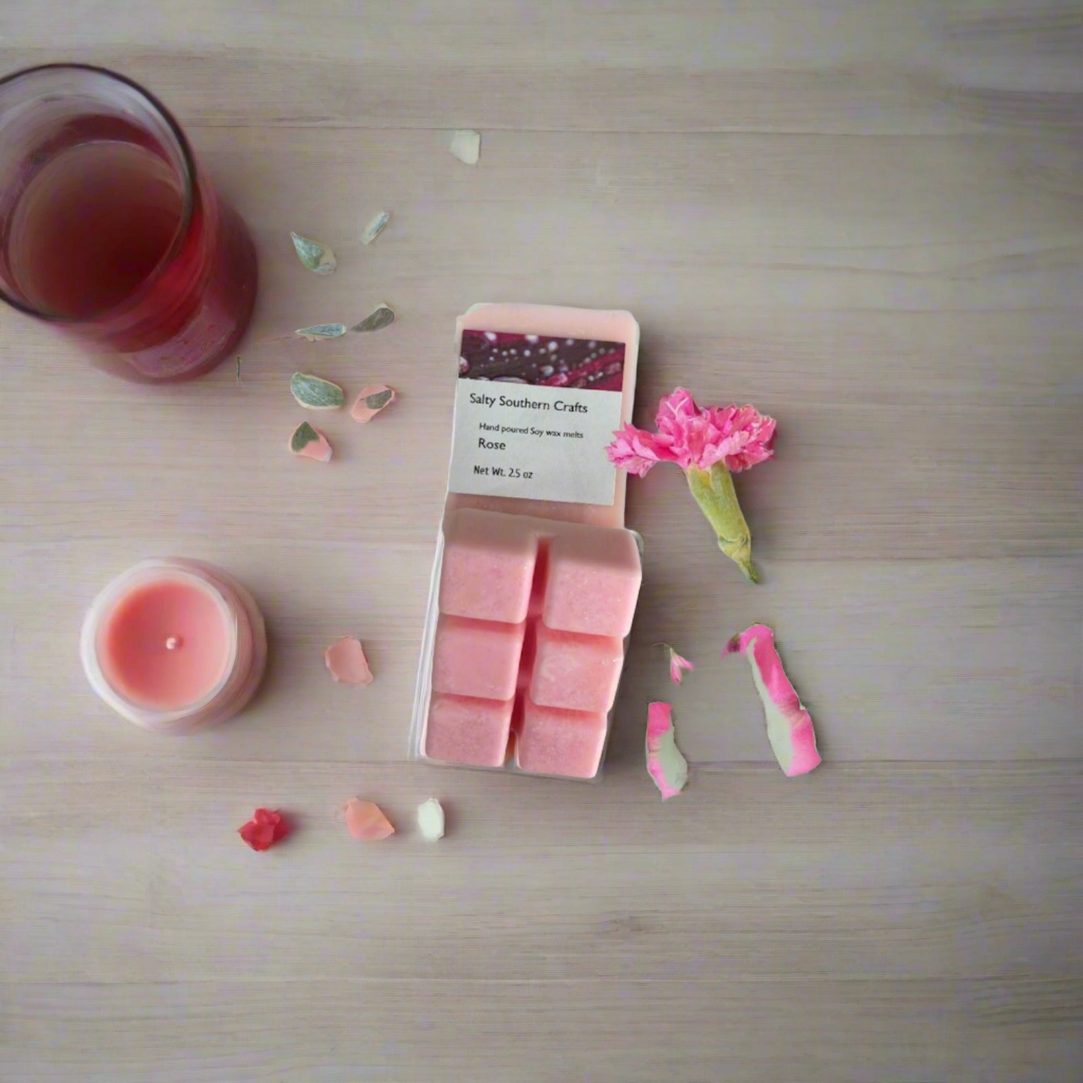 Soy wax melt scented in rose