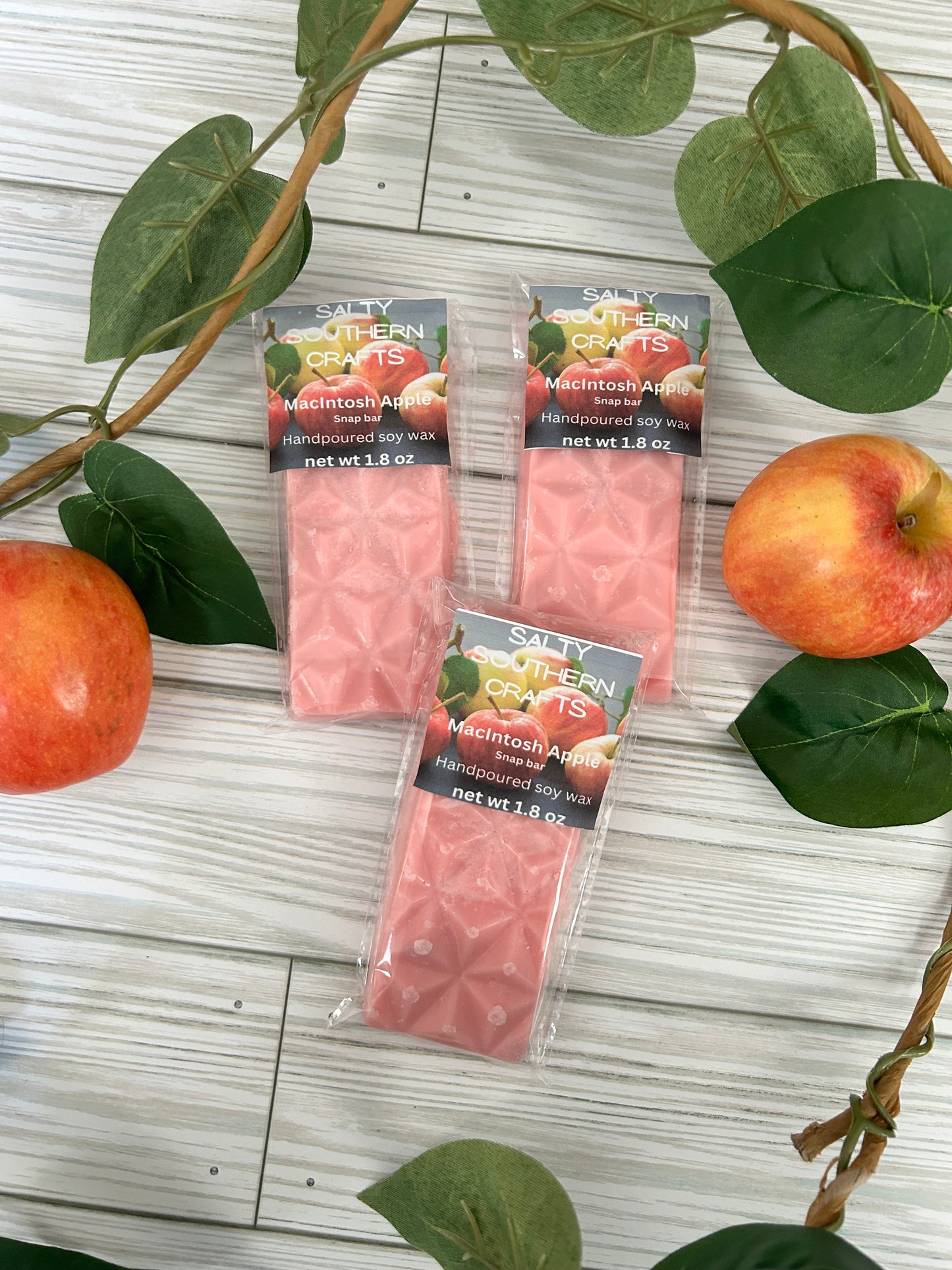 MacIntosh snap bar