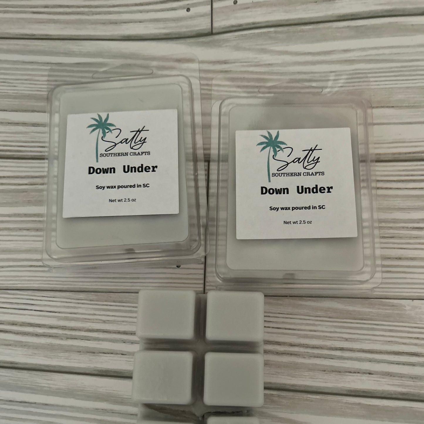 Down under wax melt An exquisite blend of salted caramel and vanilla bean paired with almond and pistachio while all brought together by the scent of sandalwood