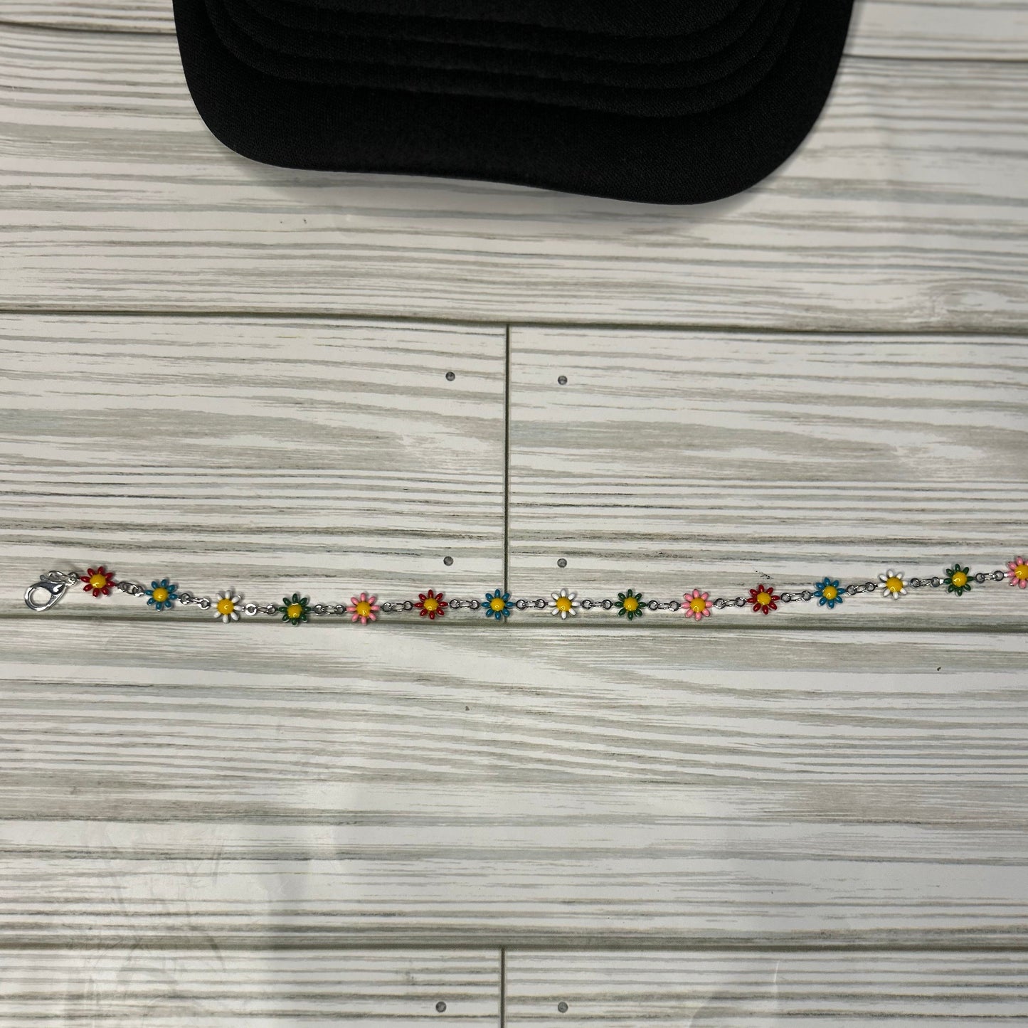 Daisy Trucker Hat Chain: Multi-Colored Trucker Hat Chain for Trucker Hats